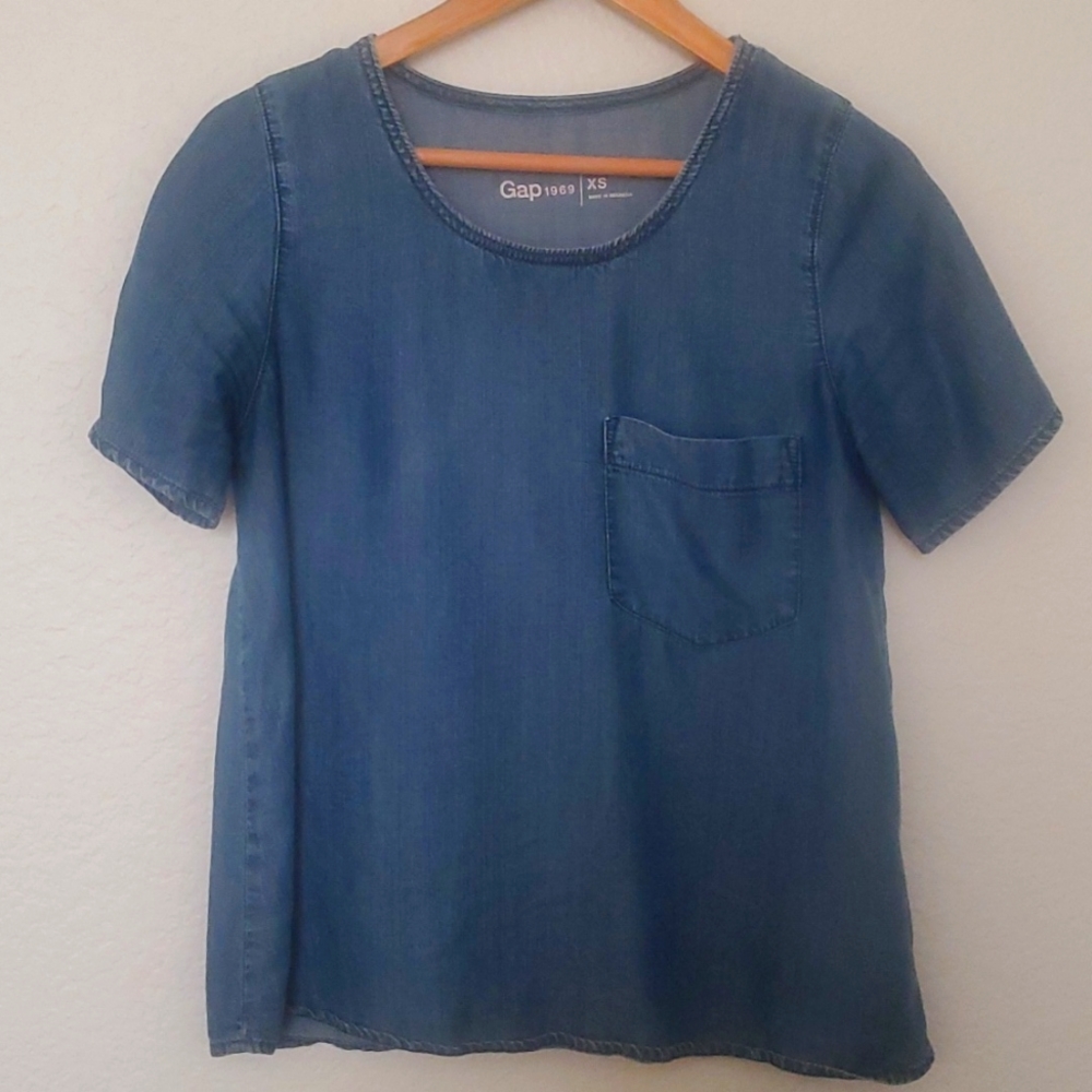 Gap denim blouse size xs